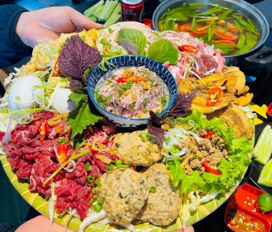 Quán bún riêu tóp mỡ ngon