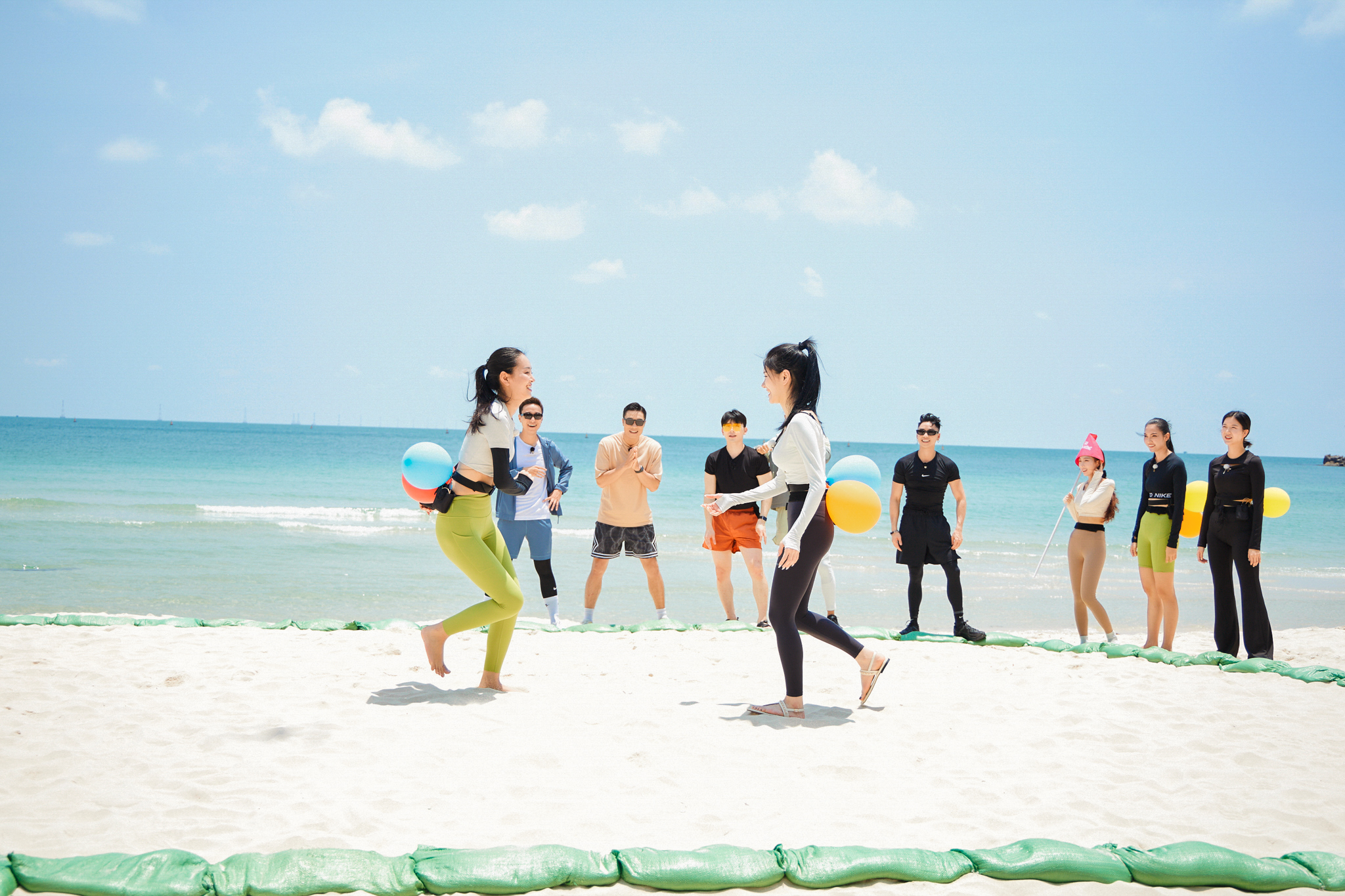 Show hẹn hò Đảo thiên đường