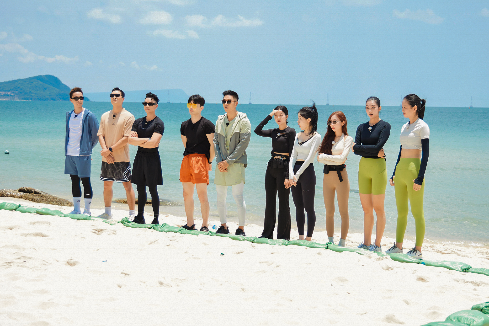Show hẹn hò Đảo thiên đường