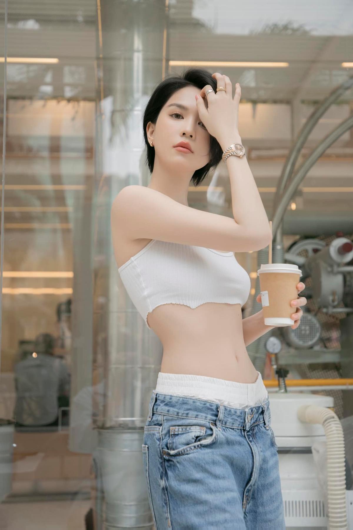 Ngọc Trinh cắt tóc tém