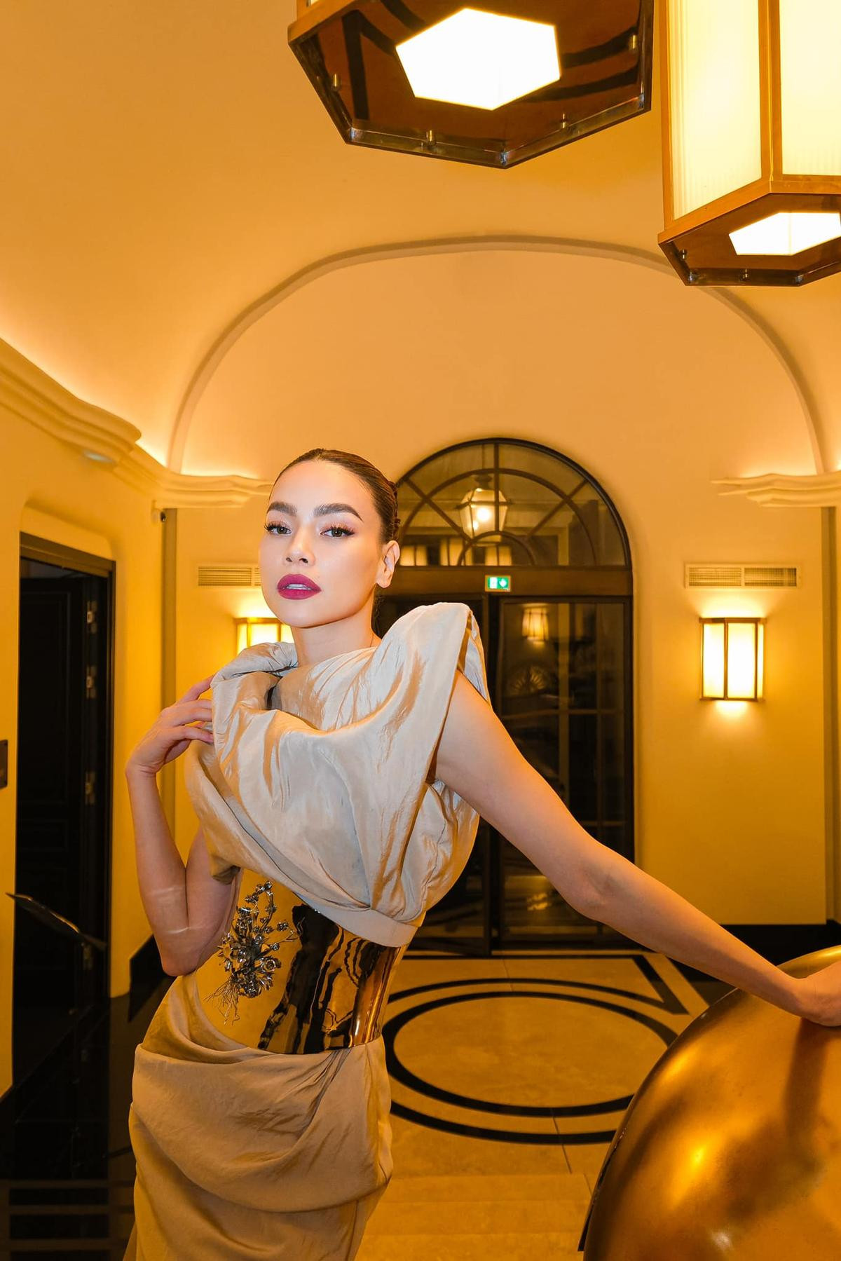 Hồ Ngọc Hà ra mắt ấn phẩm