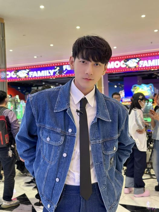 Isaac giảm 5kg, chơi với lửa trong livestage 2 của Anh Trai Say Hi
