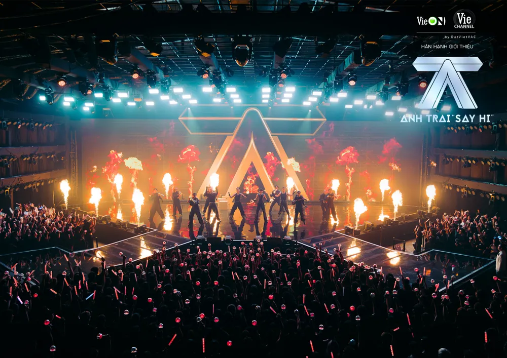 Isaac giảm 5kg, chơi với lửa trong livestage 2 của Anh Trai Say Hi