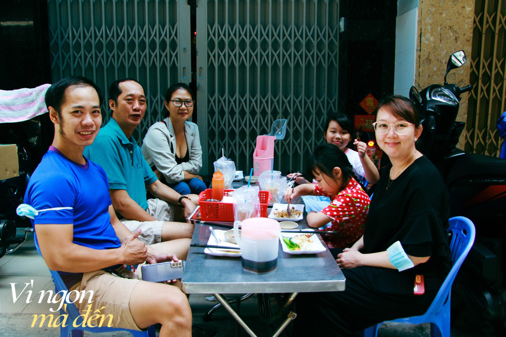 Quán bánh cuốn Hồng Kông
