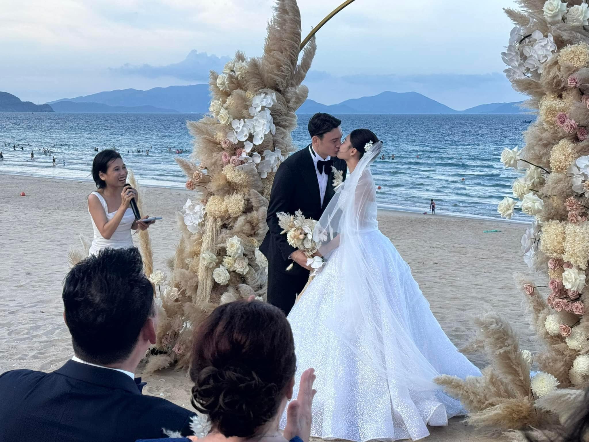 Đám cưới Đặng Văn Lâm