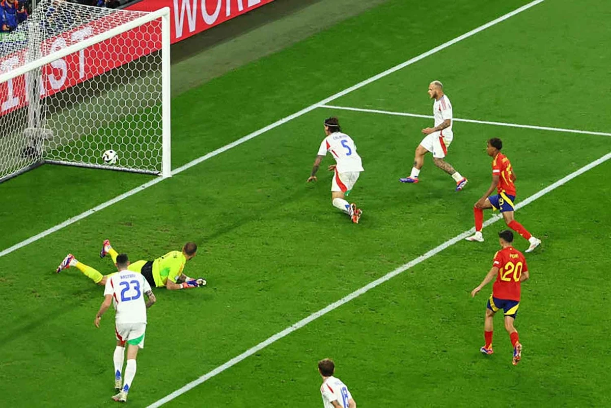 10 pha phản lưới trước bán kết EURO 2024