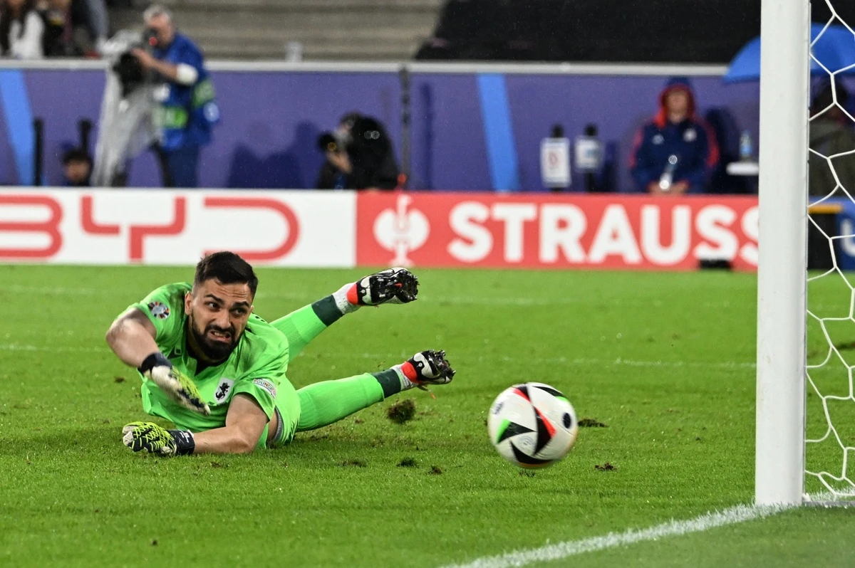 Dàn cầu thủ sắp đổi đời sau EURO 2024