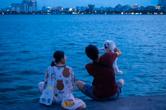 Hoàng hôn Hồ Tây
