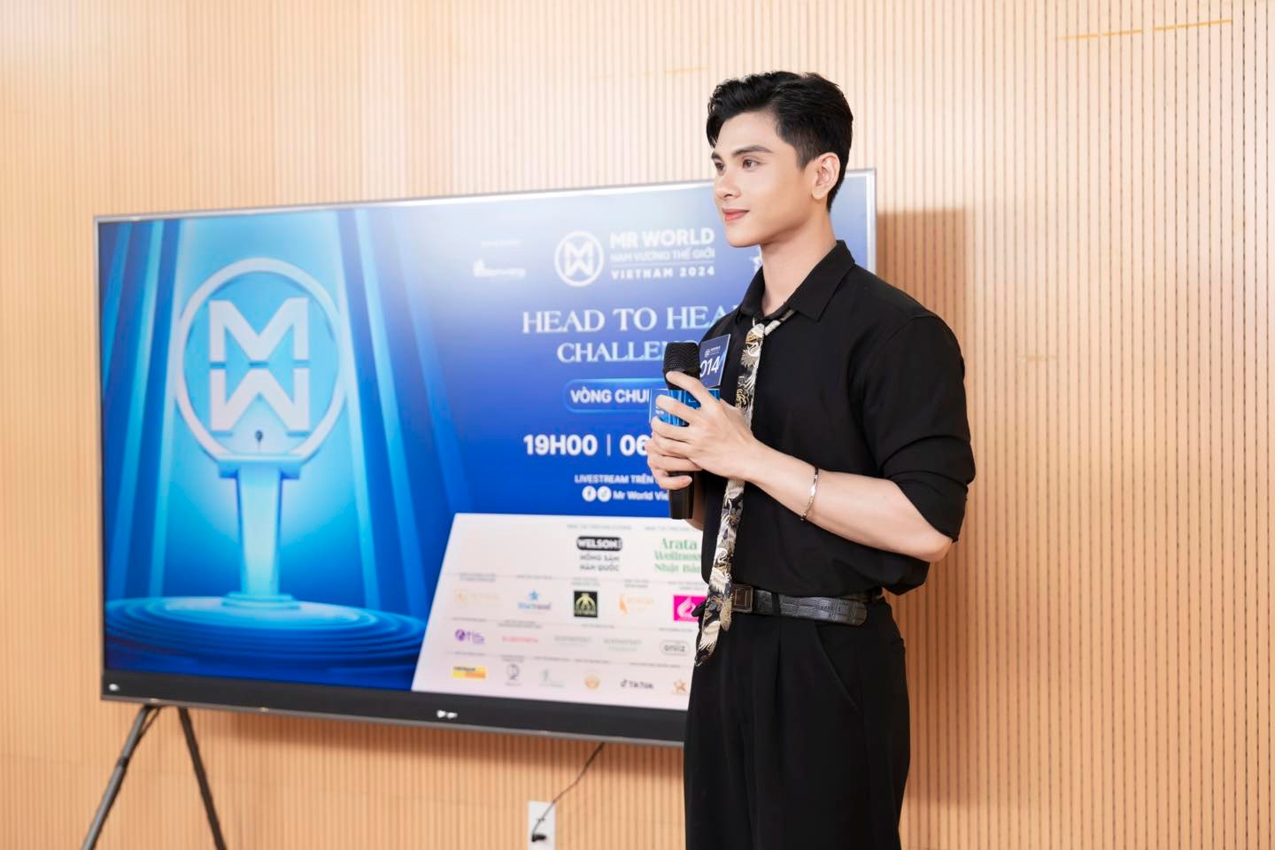 Lộ diện Nam vương múa võ, thổi sáo, chơi đàn tranh sẽ lọt Top 3 Mr World Vietnam 2024?