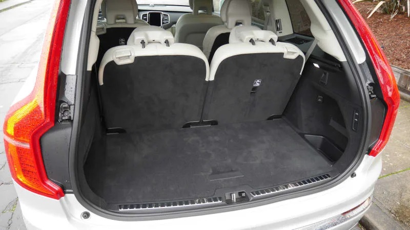 Review Volvo XC90 2024: Cổ điển, Mạnh mẽ nhưng có vẻ dần lỗi thời