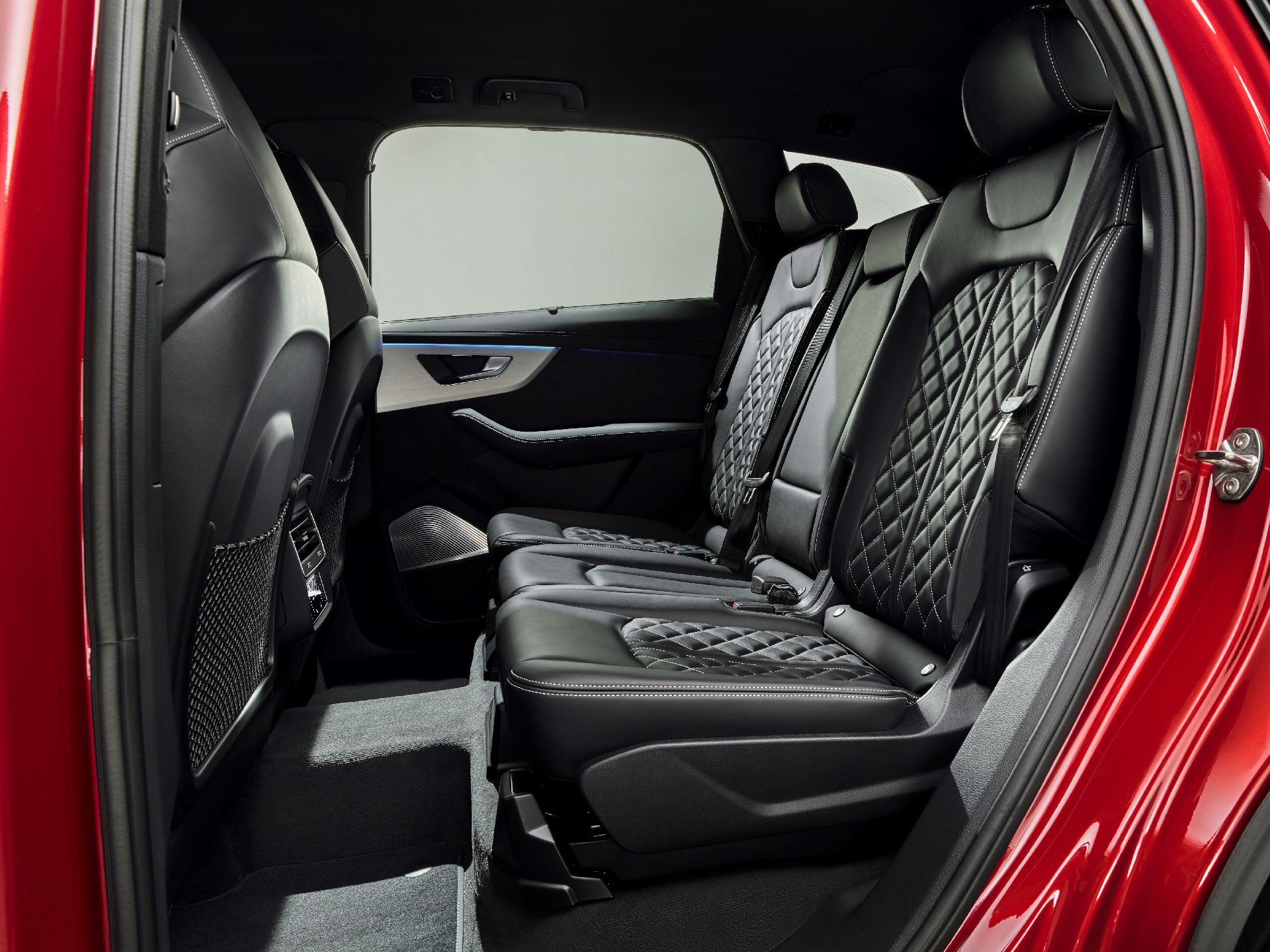 Cuộc chiến khốc liệt của các ông hoàng SUV hạng sang: Volvo XC90 có thực sự là nhà vô địch?