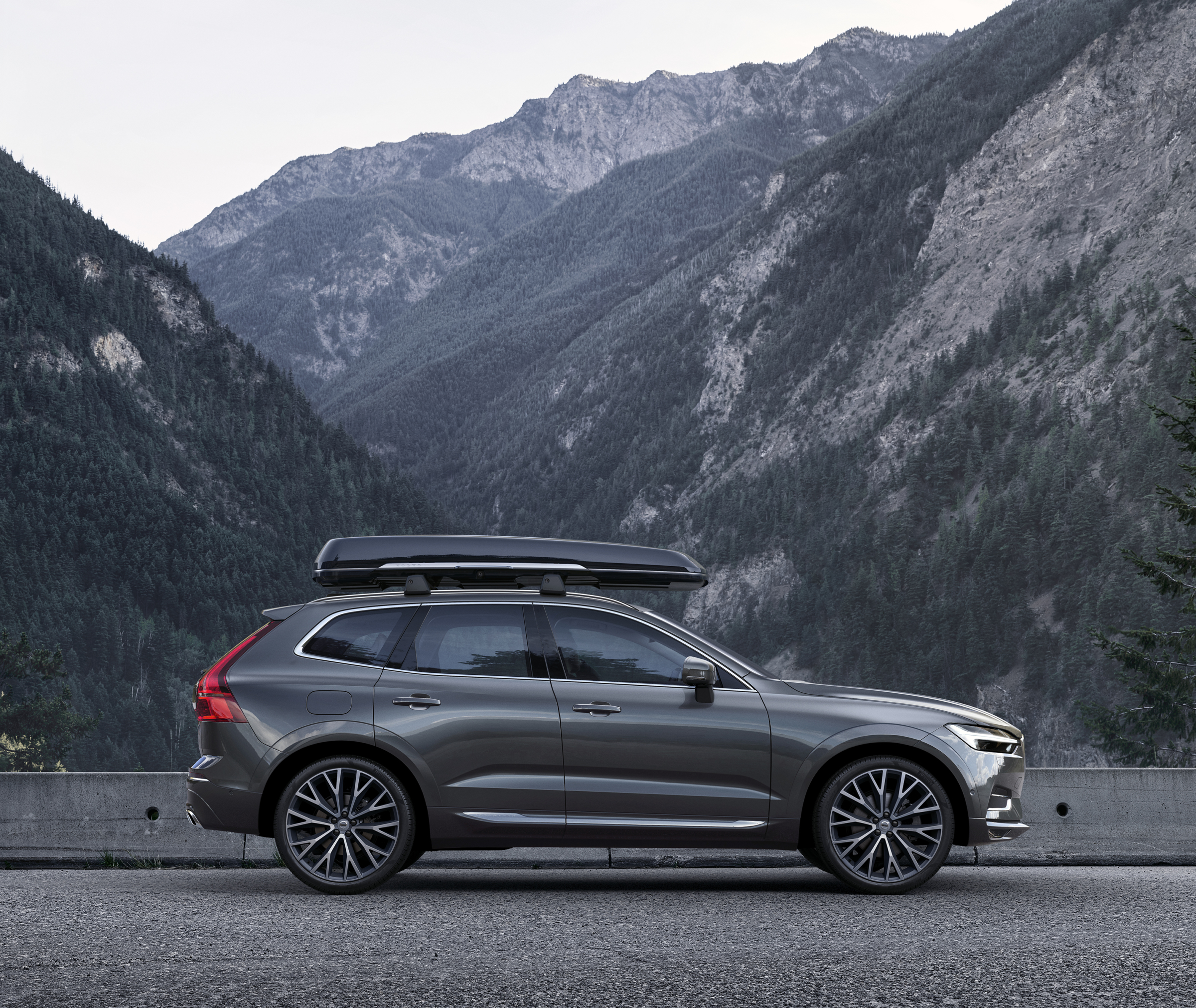 Volvo XC90 cùng các ông vua xe gia đình được lòng khách hàng Việt