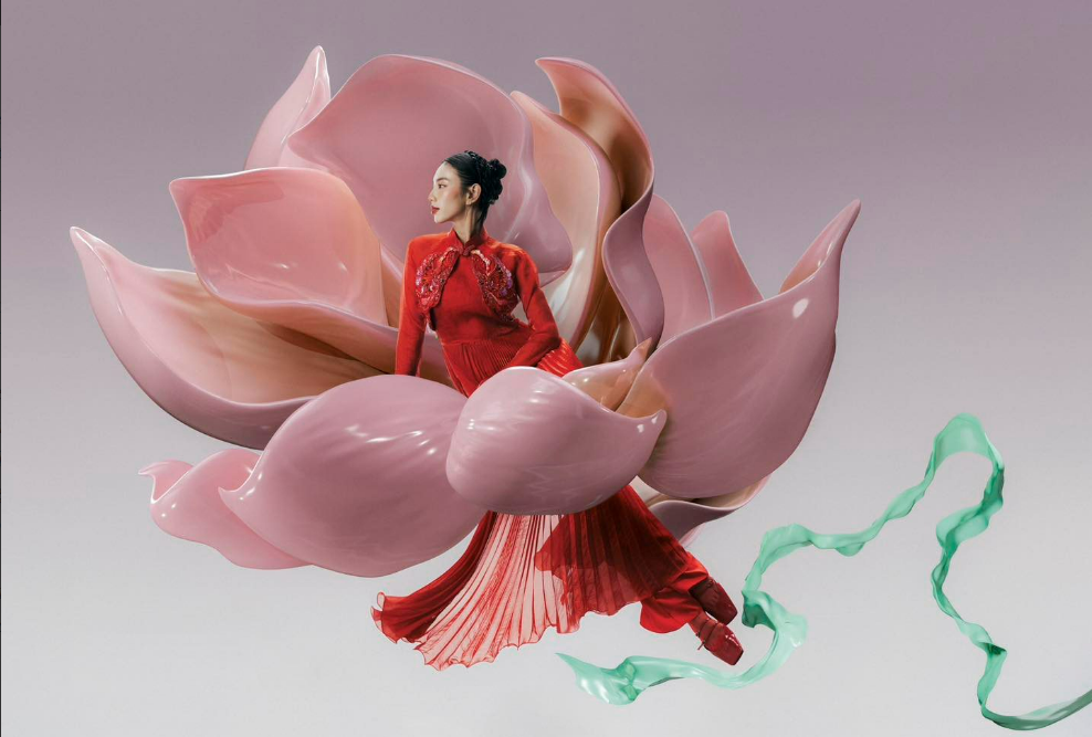 Hoa hậu Thùy Tiên