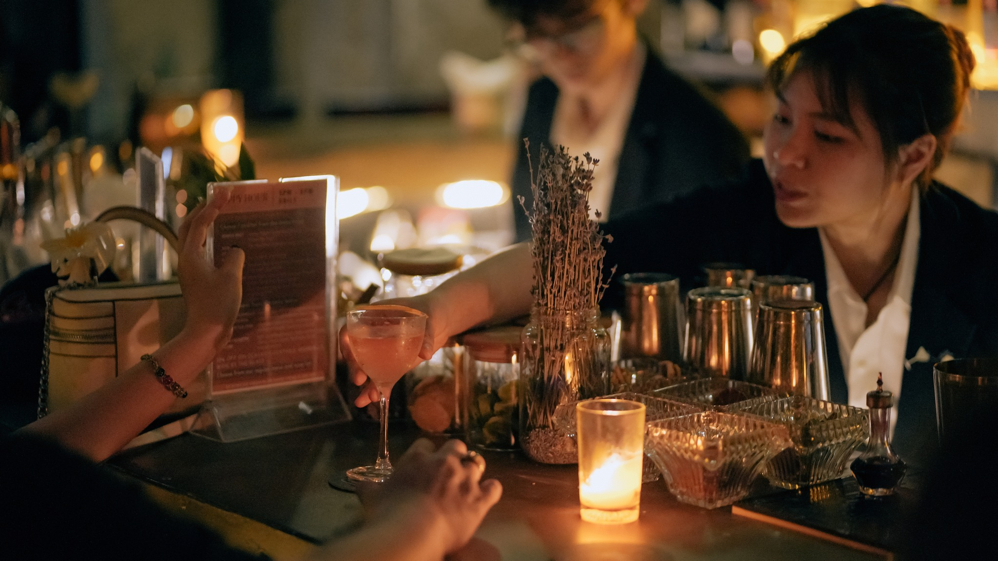 "Chill hết nấc" tại 6 thiên đường cocktail ẩn mình giữa lòng Sài Gòn