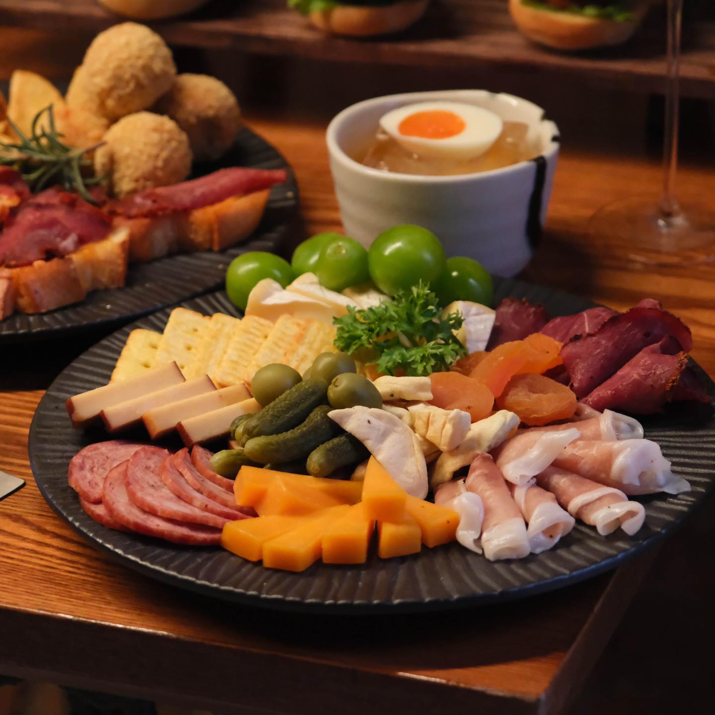 "Chill hết nấc" tại 6 thiên đường cocktail ẩn mình giữa lòng Sài Gòn