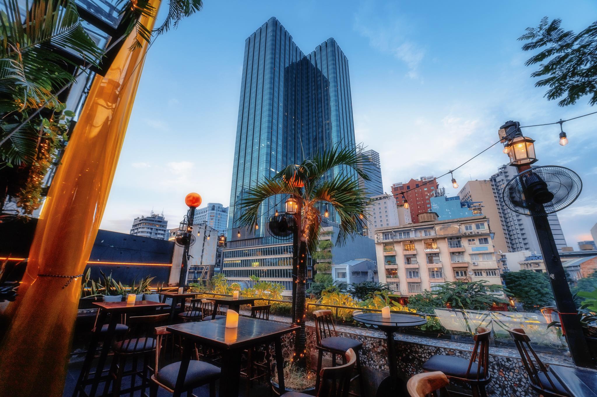 "Chill hết nấc" tại 6 thiên đường cocktail ẩn mình giữa lòng Sài Gòn