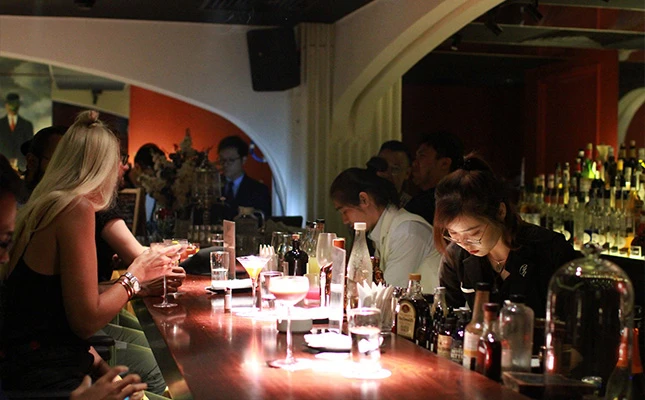 "Chill hết nấc" tại 6 thiên đường cocktail ẩn mình giữa lòng Sài Gòn