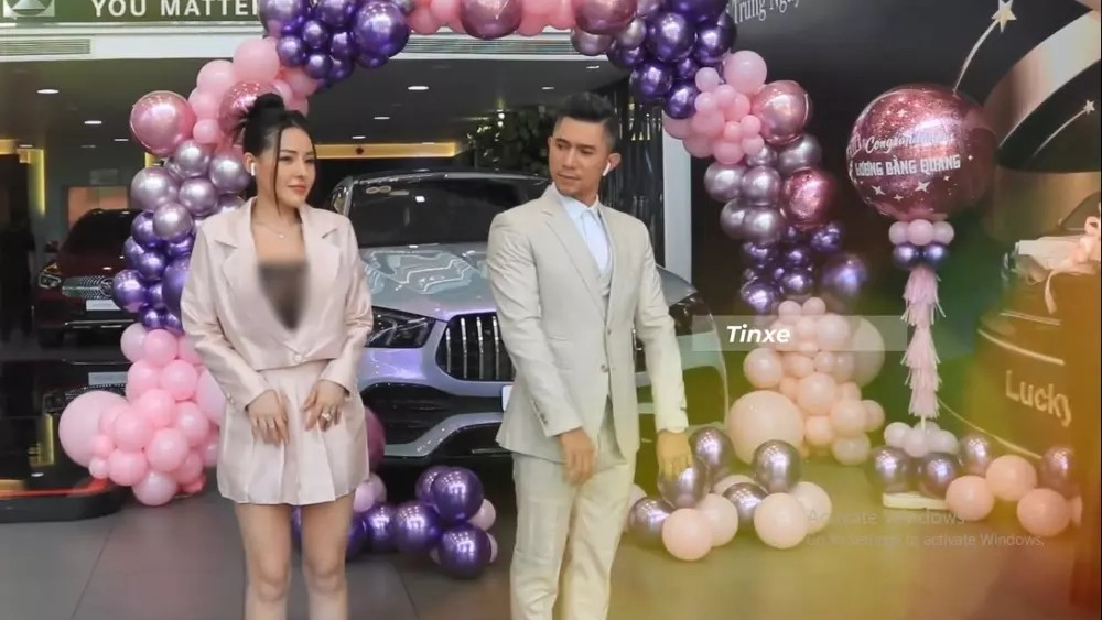 Điểm mặt dàn xe của vợ chồng DJ Ngân 98: Siêu xe Maserati MC20 Cielo