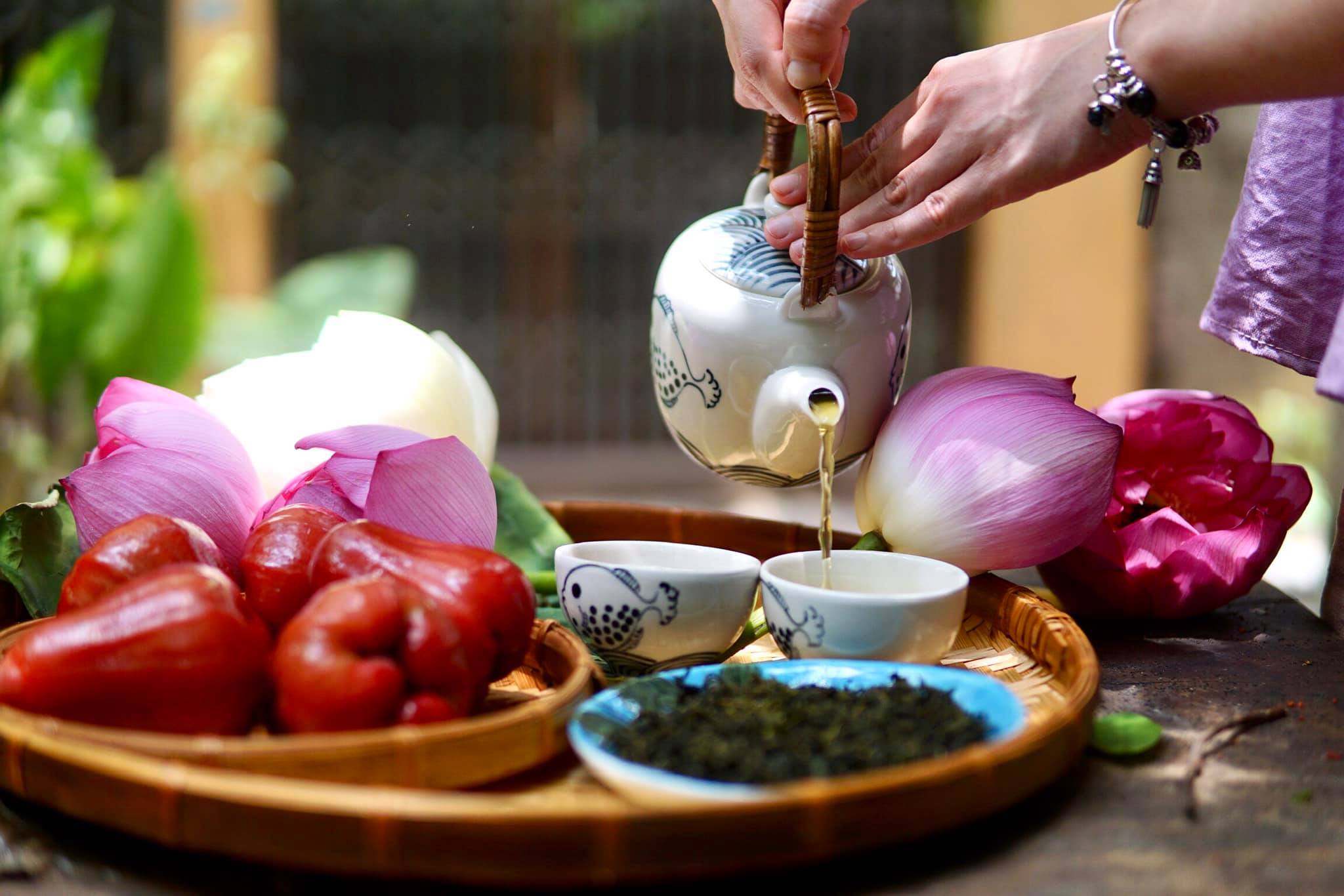 Trà sen Tây Hồ