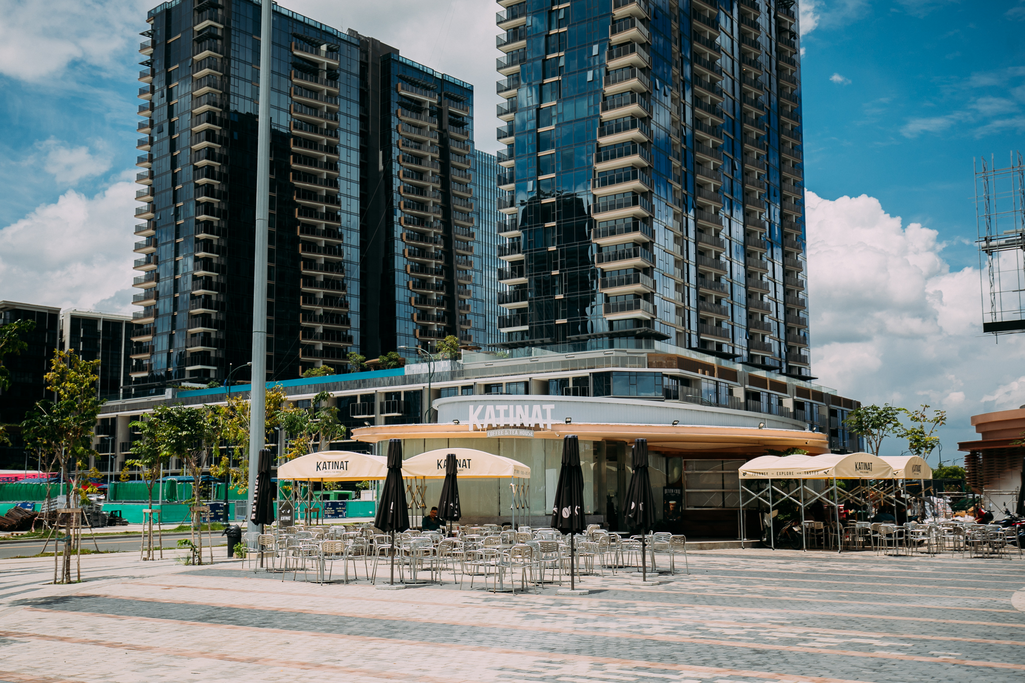 Starbucks WaterBus Thủ Thiêm