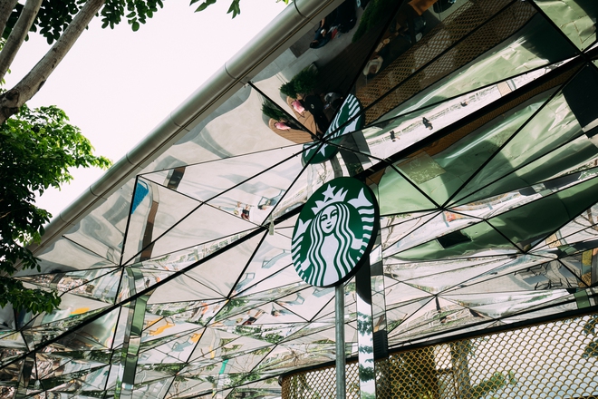 Starbucks WaterBus Thủ Thiêm