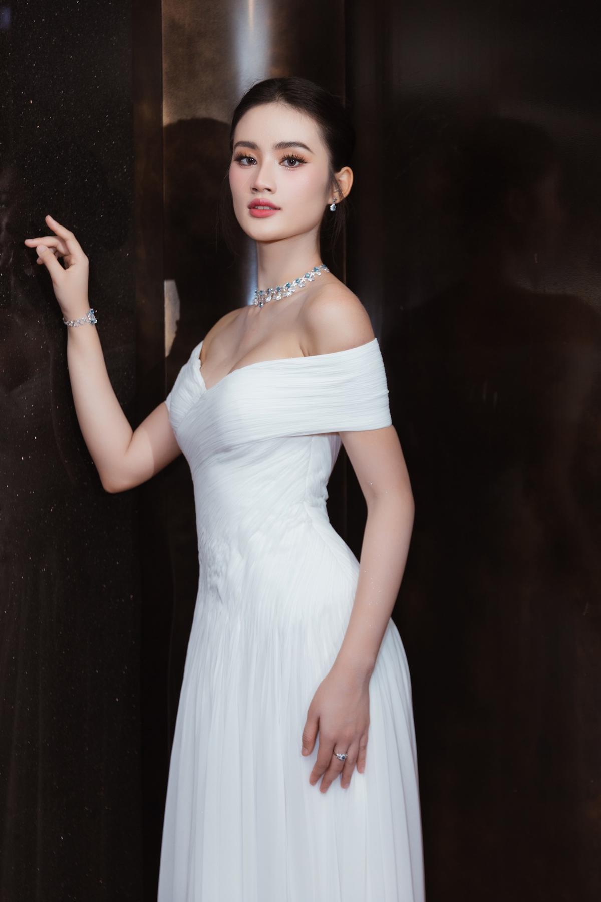 Quế Anh bị công kích