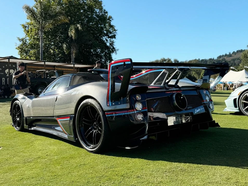 Ảnh thực tế siêu phẩm Pagani Zonda Arrivederci vừa ra mắt