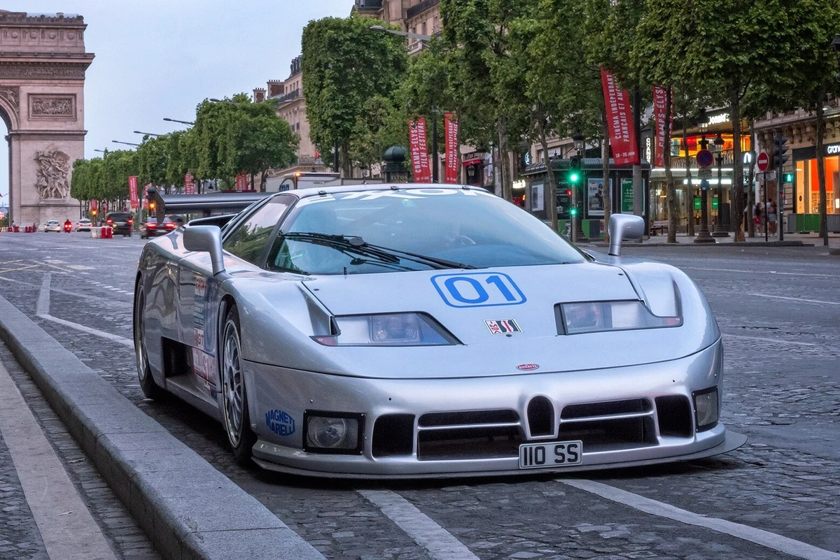 Siêu xe Bugatti EB110 Sport Competizione hơn 1,8 triệu USD tái xuất