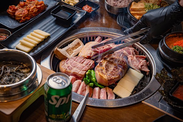 Khám phá ẩm thực Hàn Quốc chính gốc tại 3 quán ăn đạt chuẩn Hàn ở Sài Gòn