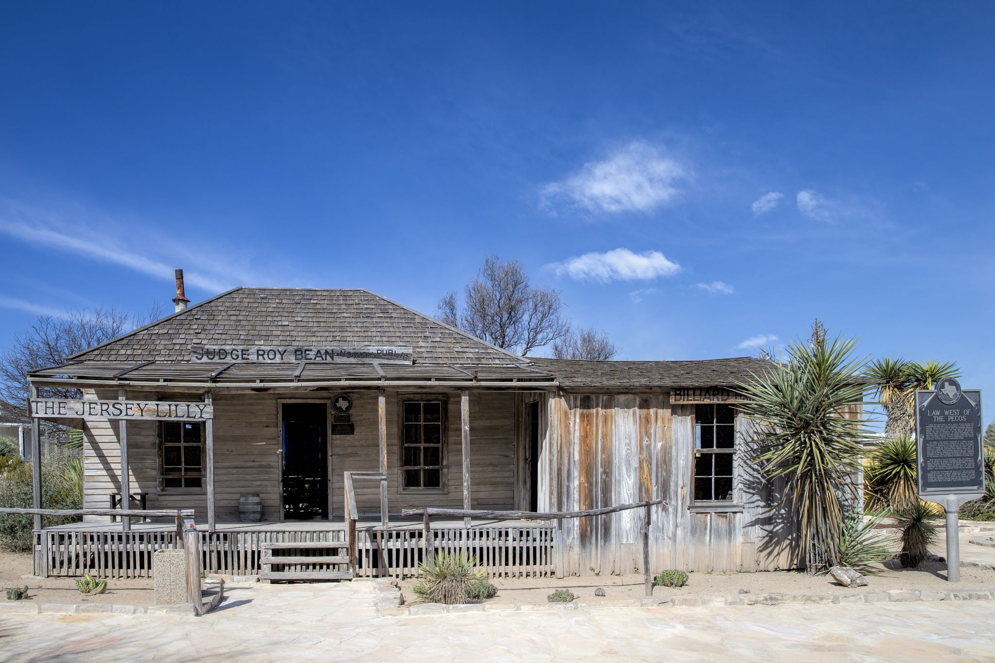 Khám phá Texas trên quốc lộ 90 và ngắm nhìn miền Tây hoang dã