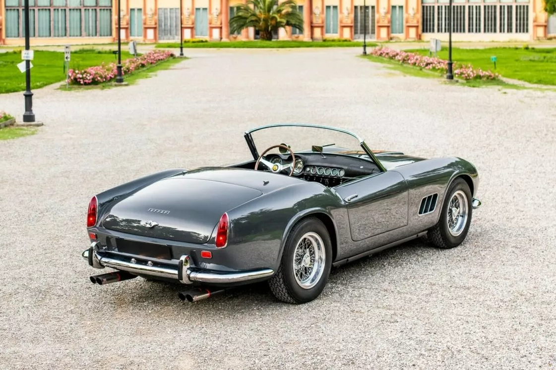  Ferrari 250 GT