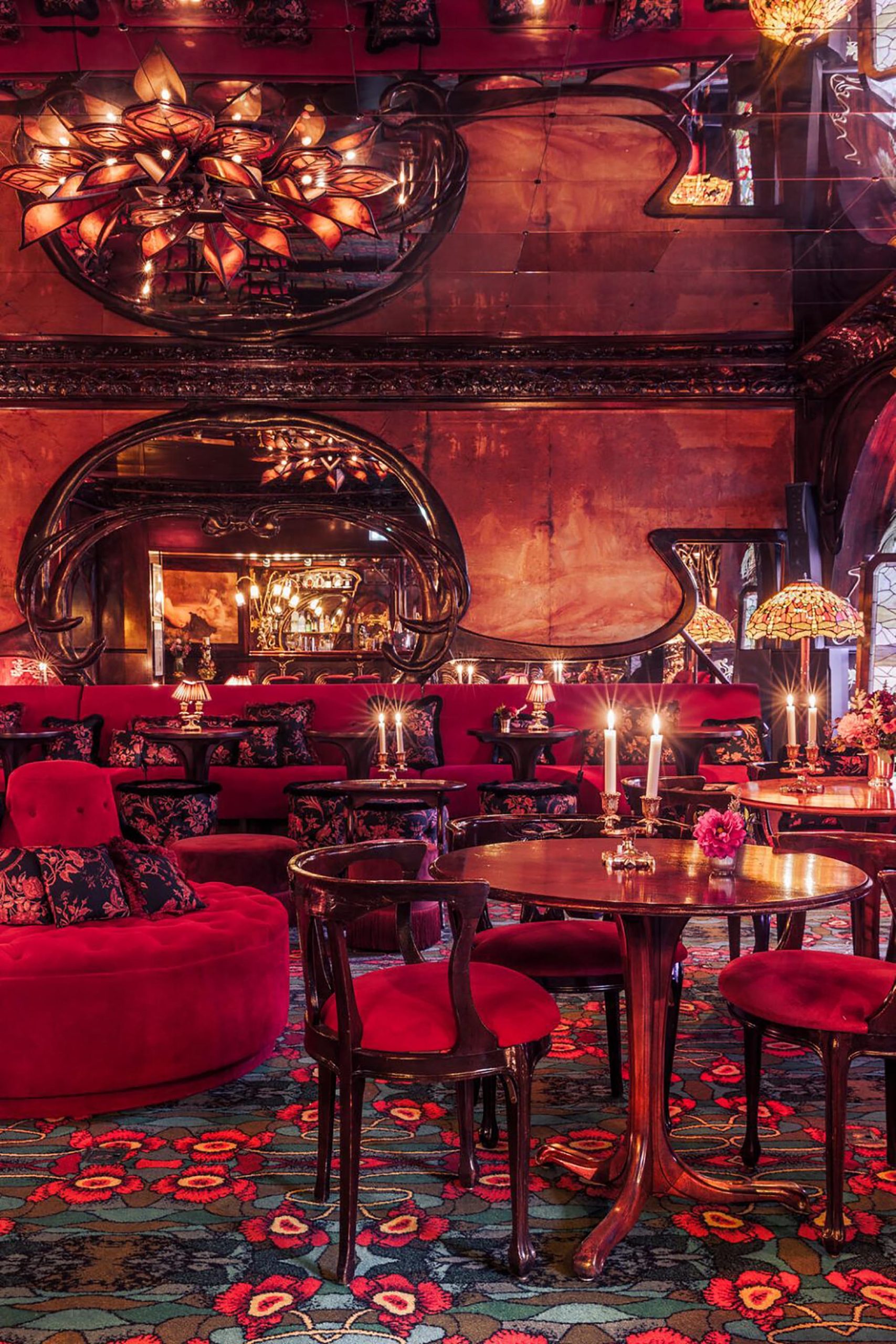 Quán bar tại Paris