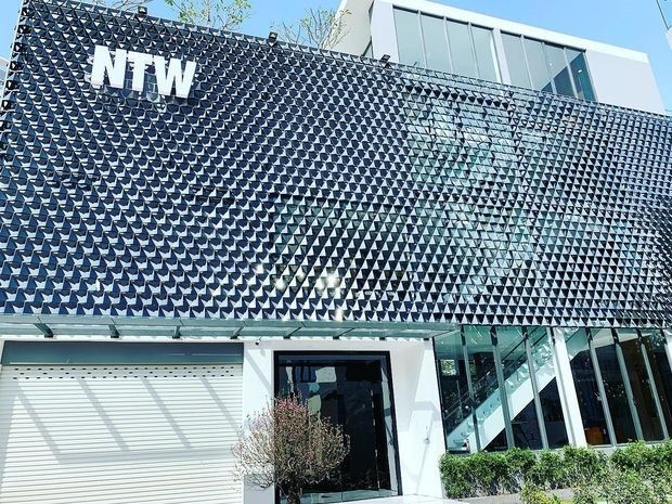 Khối tài sản 'khủng' của Ngọc Trinh ở tuổi 35: Biệt thự 50 tỷ, có cả bộ sưu tập xế hộp