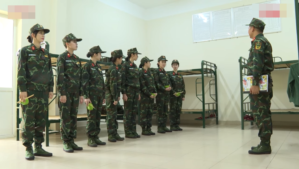 Sao nhập ngũ 2024: "Tiểu đội trưởng" Uyển Ân xin từ chức và cái kết