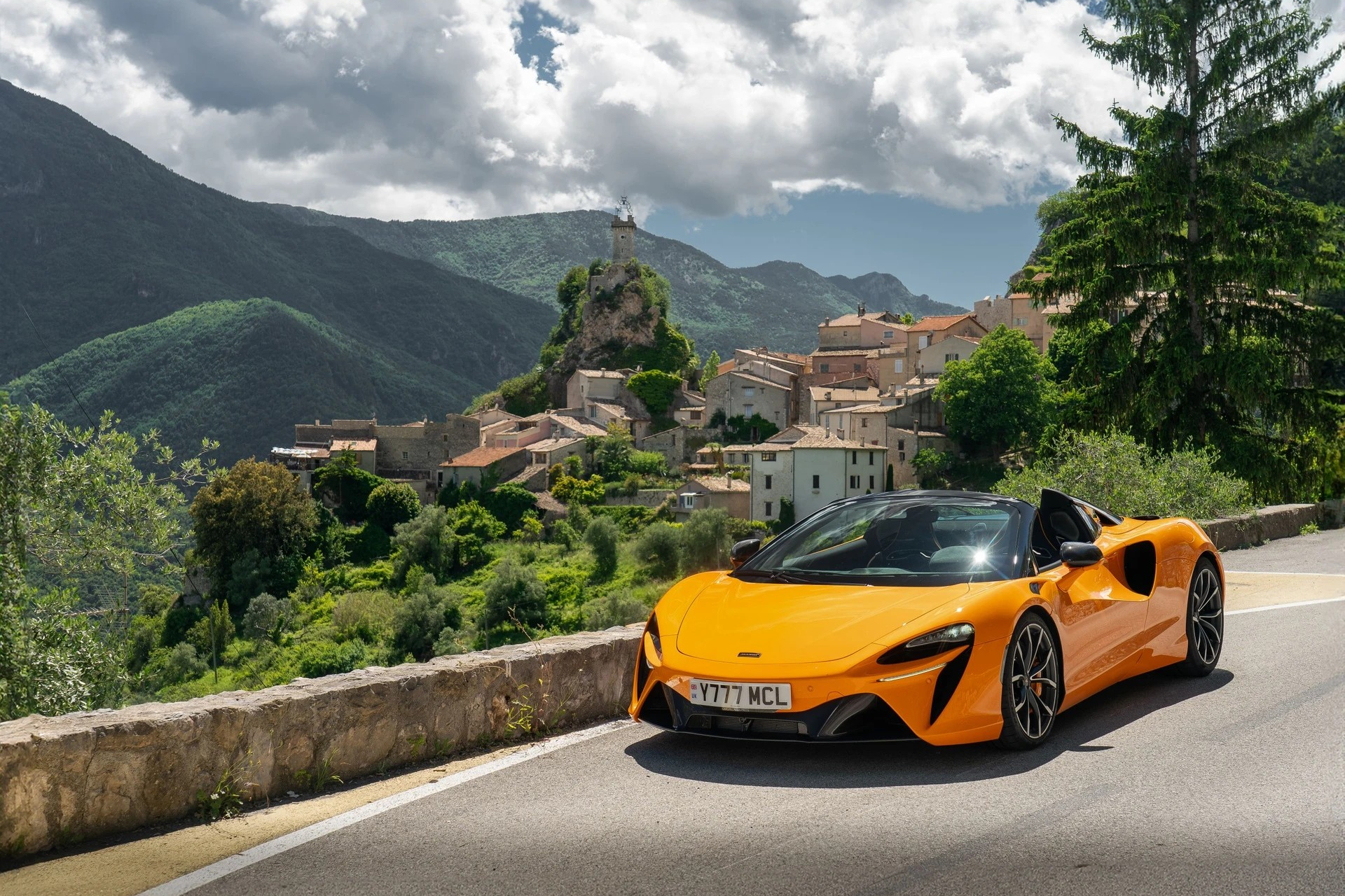 McLaren Artura Spider - phiên bản facelift trên nhiều phương diện