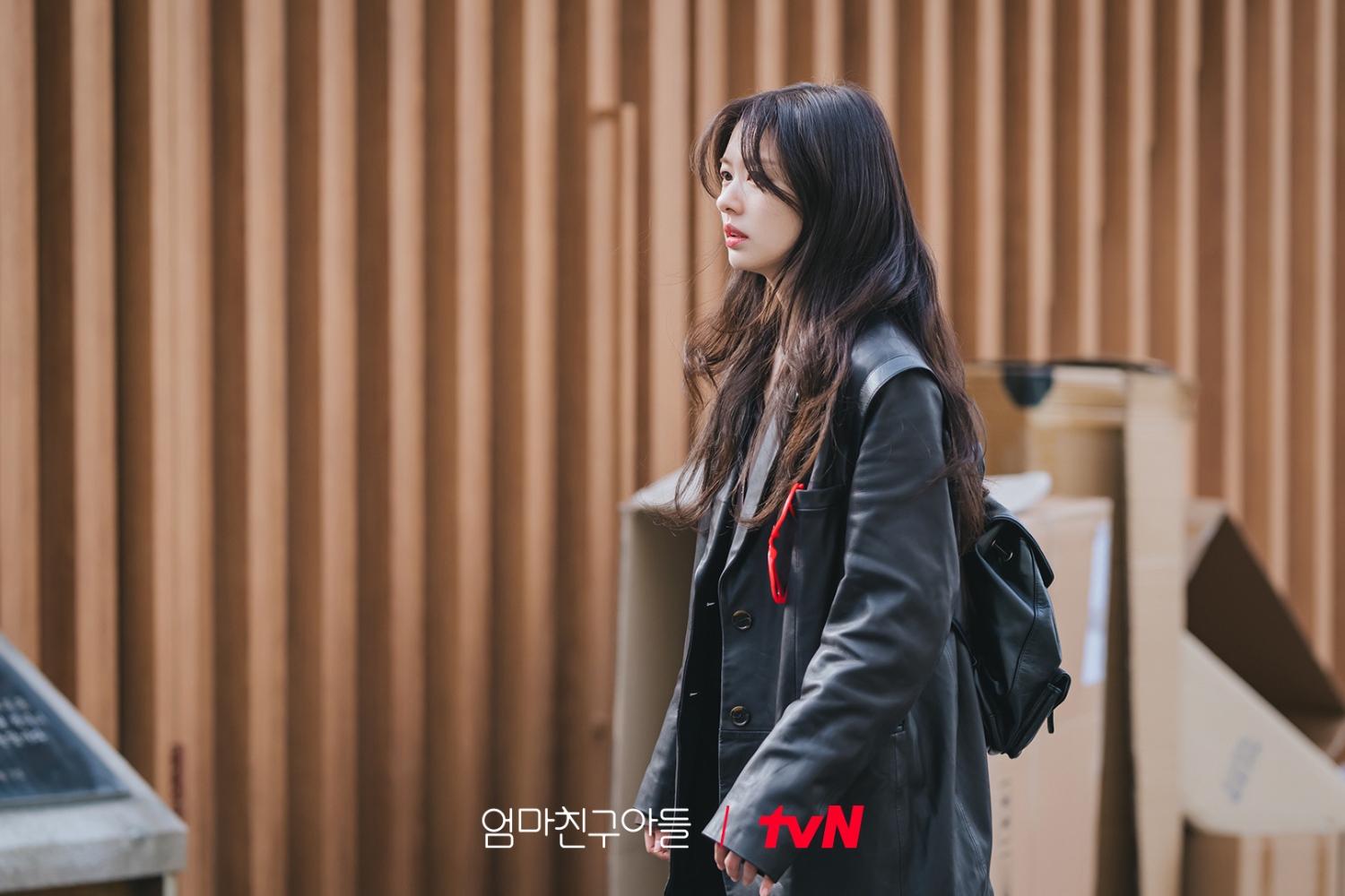 Cách Jung So Min dùng thời trang nói lên tính cách nhân vật trong Chuyện tình nhà bên