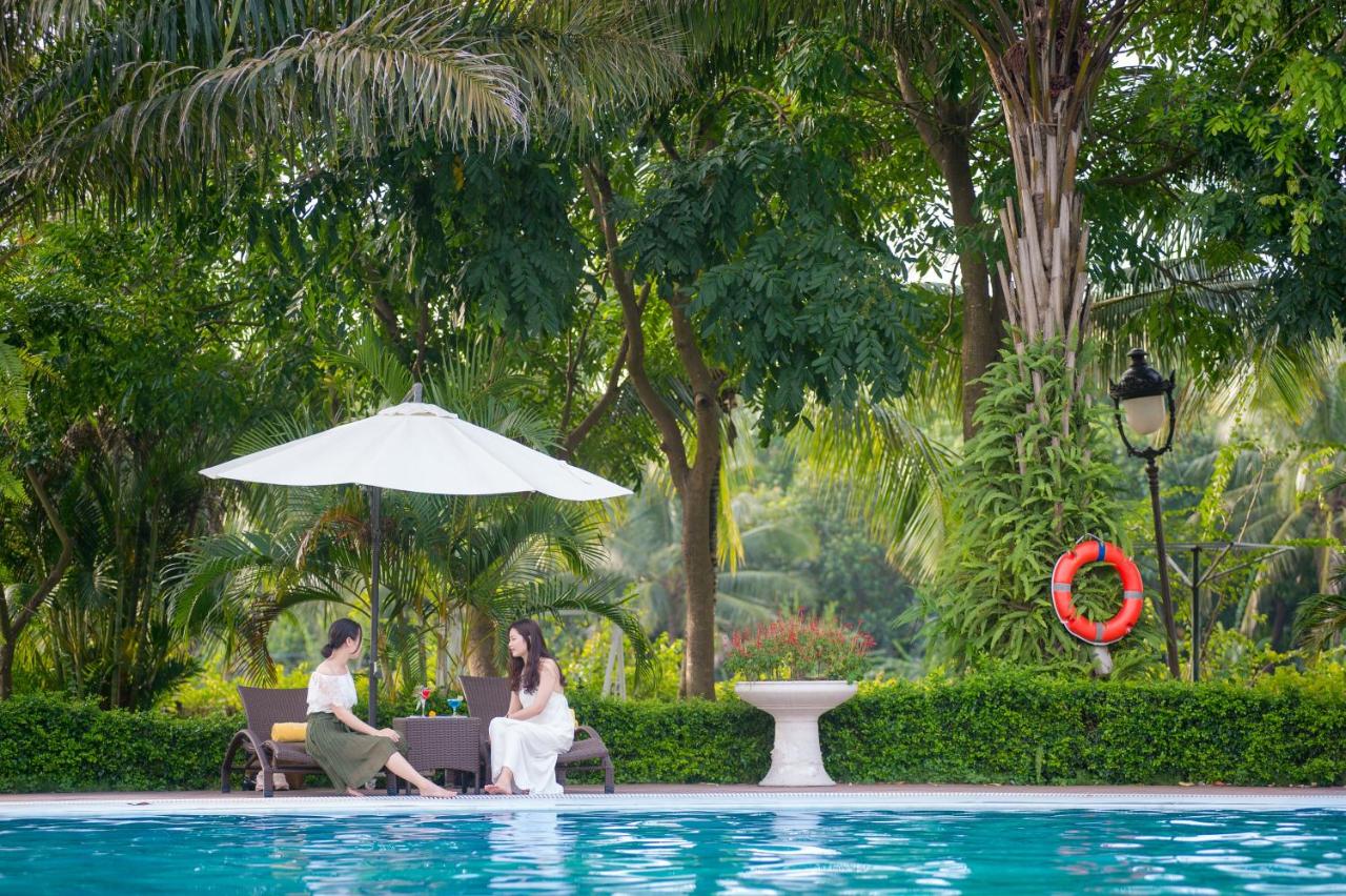 6 khu nghỉ dưỡng có bể bơi gần Hà Nội, đảm bảo trải nghiệm "chill" chưa từng có!
