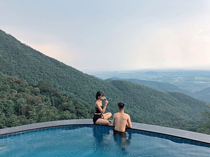 6 khu nghỉ dưỡng có bể bơi gần Hà Nội, đảm bảo trải nghiệm "chill" chưa từng có!
