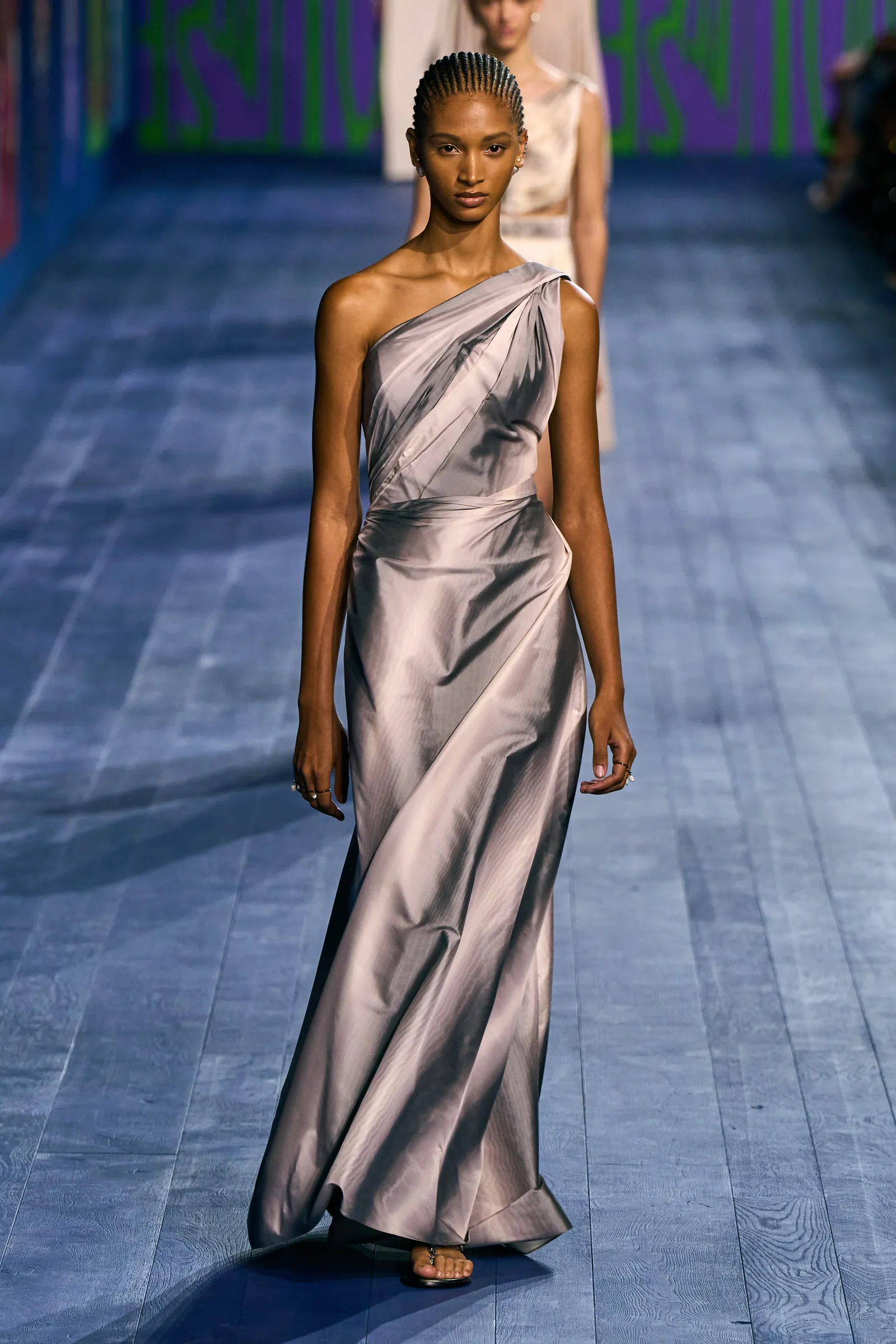 BST Dior Haute Couture Thu Đông 2024: Những nữ thần trên đấu trường thể thao