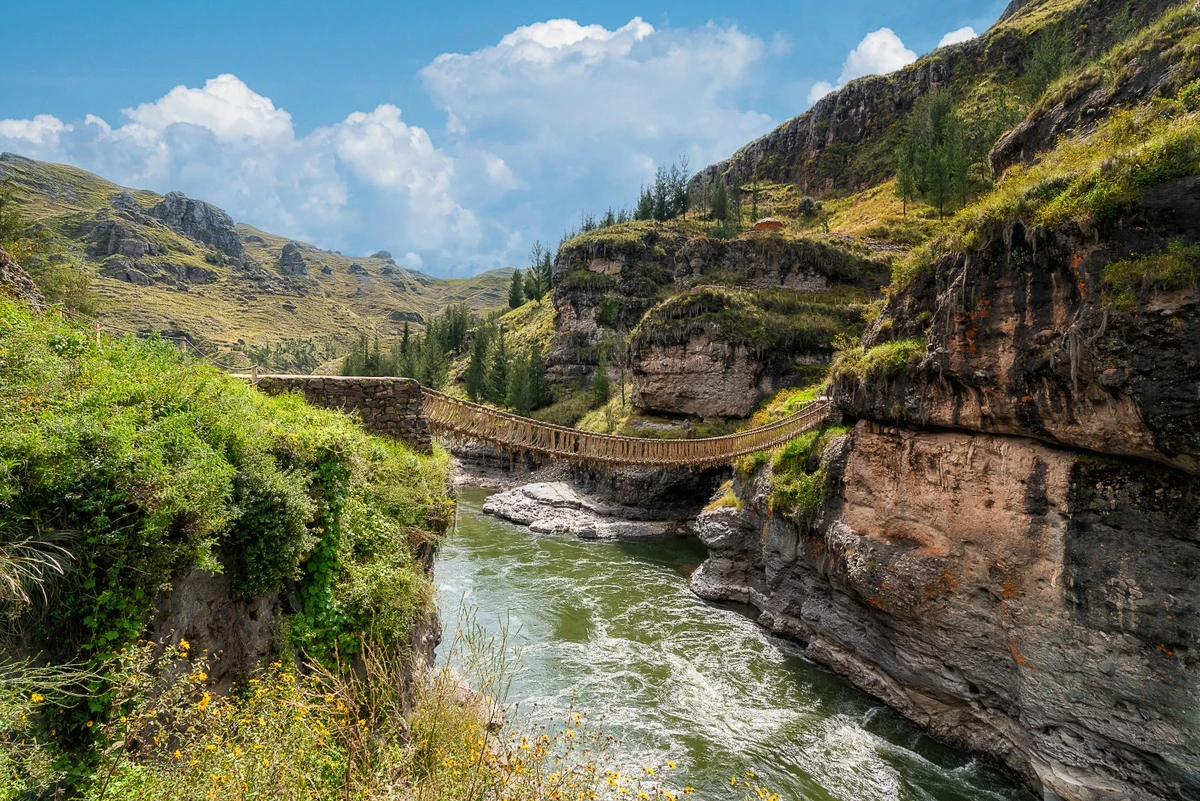 Du lịch Peru ngắm hình vẽ bí ẩn khổng lồ