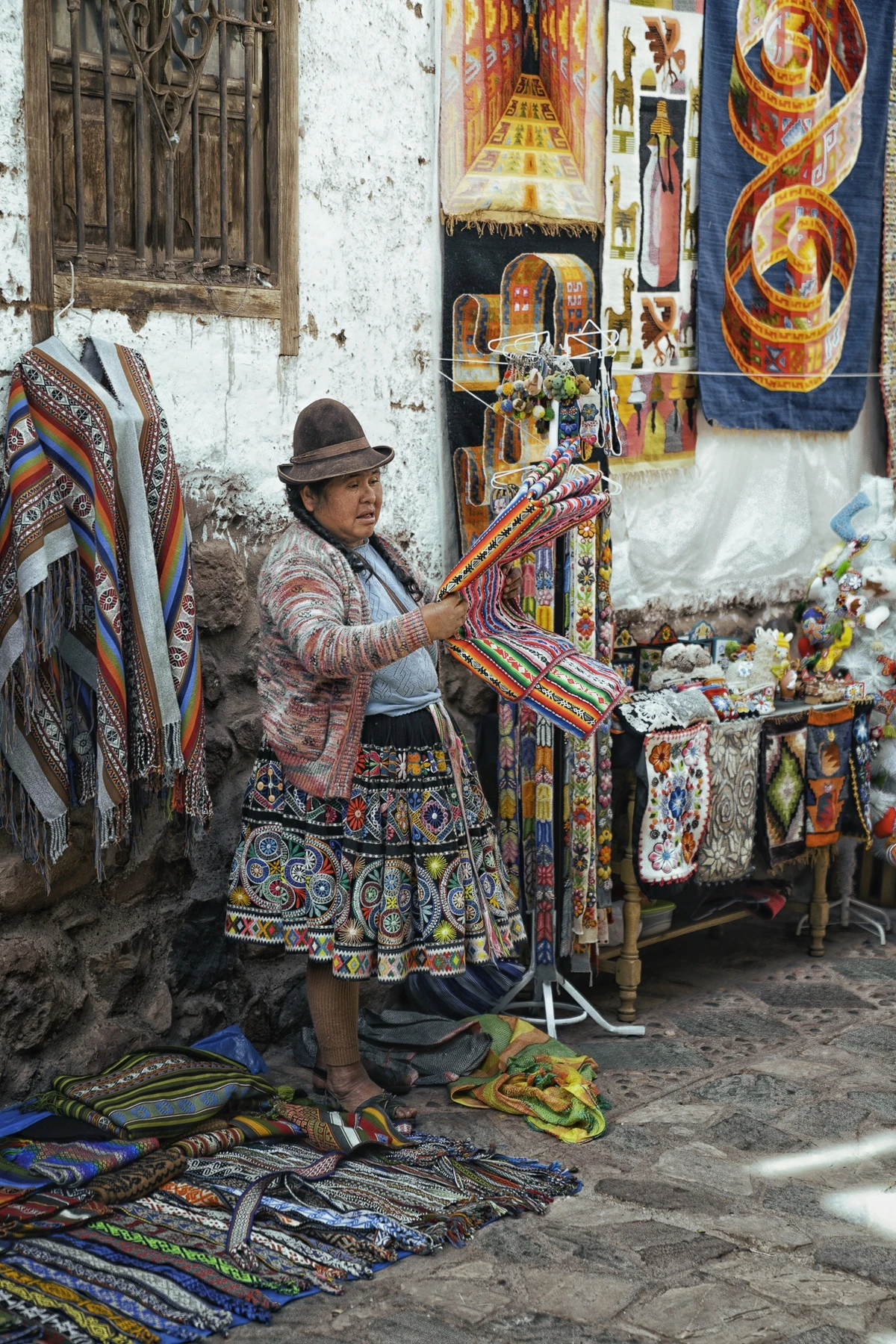 Du lịch Peru ngắm hình vẽ bí ẩn khổng lồ