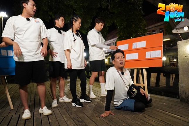 2 Ngày 1 Đêm: Trường Giang, Ngô Kiến Huy, Cris Phan "khóc thầm"