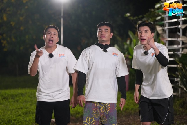 2 Ngày 1 Đêm: Trường Giang, Ngô Kiến Huy, Cris Phan "khóc thầm"
