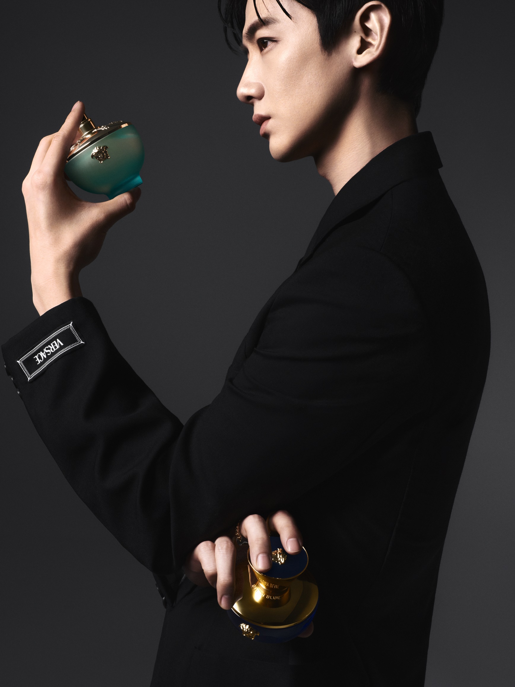 Versace Dylan - Bộ ba hương mùa hè đến từ nhà mốt thời trang bậc nhất nước Ý