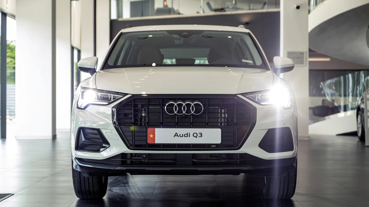 Audi Q3 Advanced Black Edition giá từ 1,89 tỷ đồng tại Việt Nam