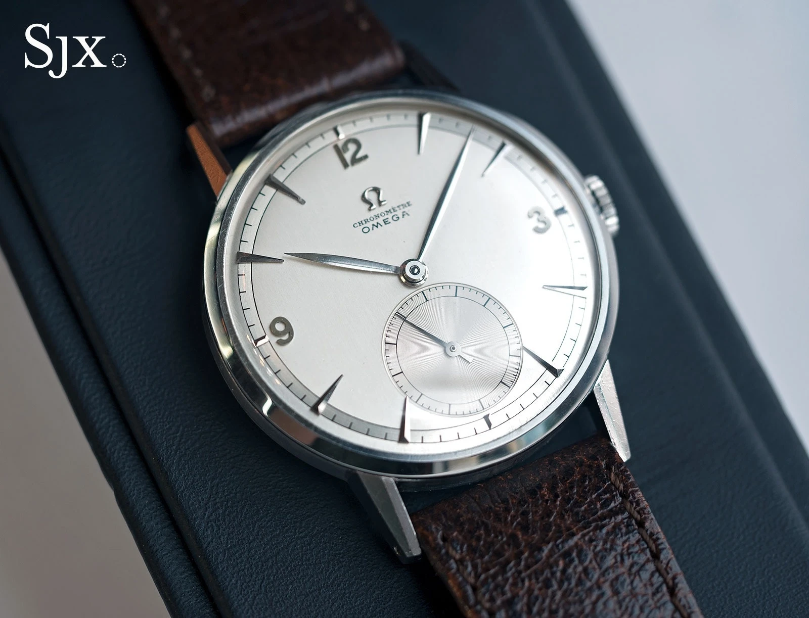 Đồng hồ Omega
