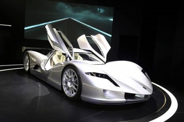 Siêu phẩm Bugatti La Voatio Noire đắt nhất thế giới