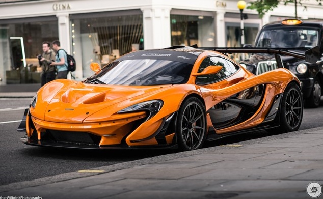 Siêu phẩm Bugatti La Voatio Noire đắt nhất thế giới