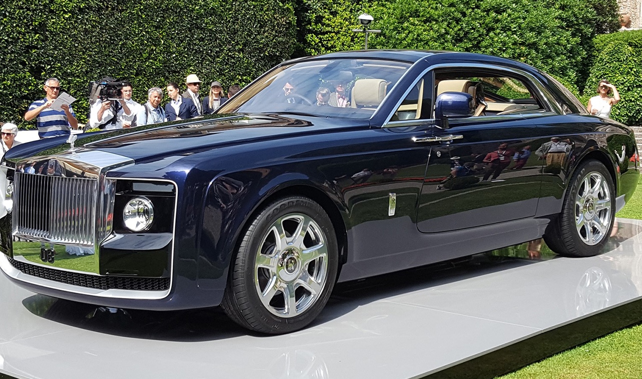 Siêu phẩm Bugatti La Voatio Noire đắt nhất thế giới