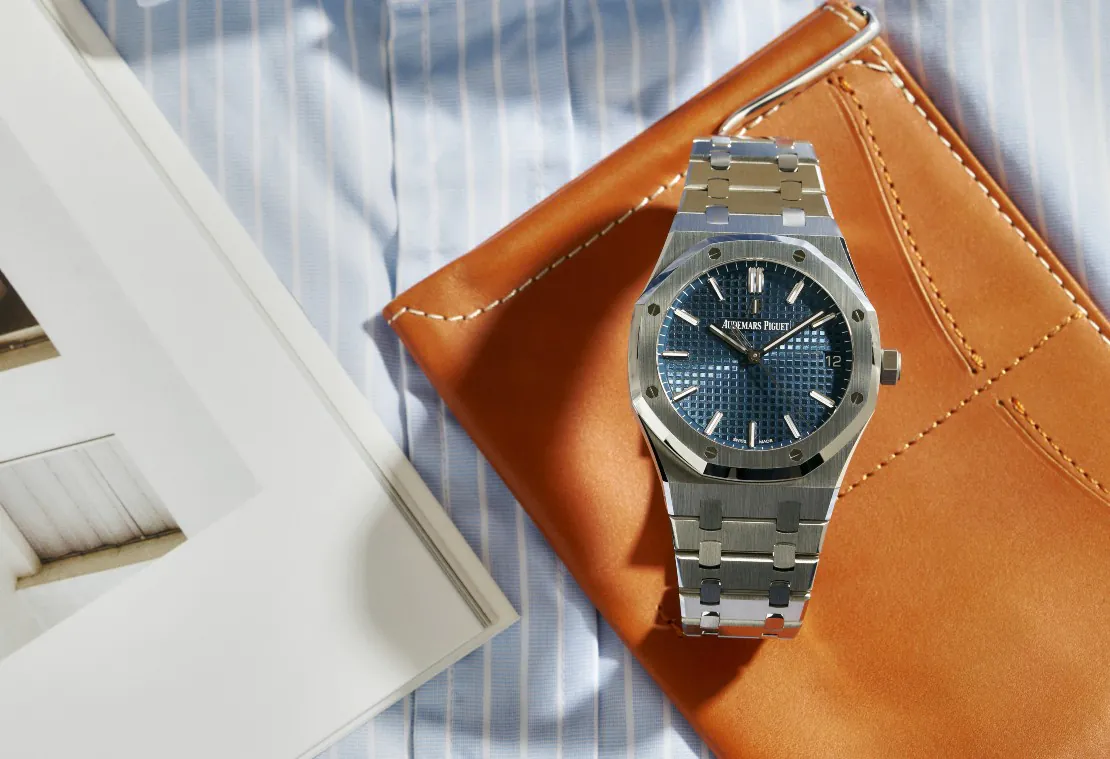 Audemars Piguet giới thiệu chất liệu hợp kim vàng mang họa tiết camo hoàn toàn mới